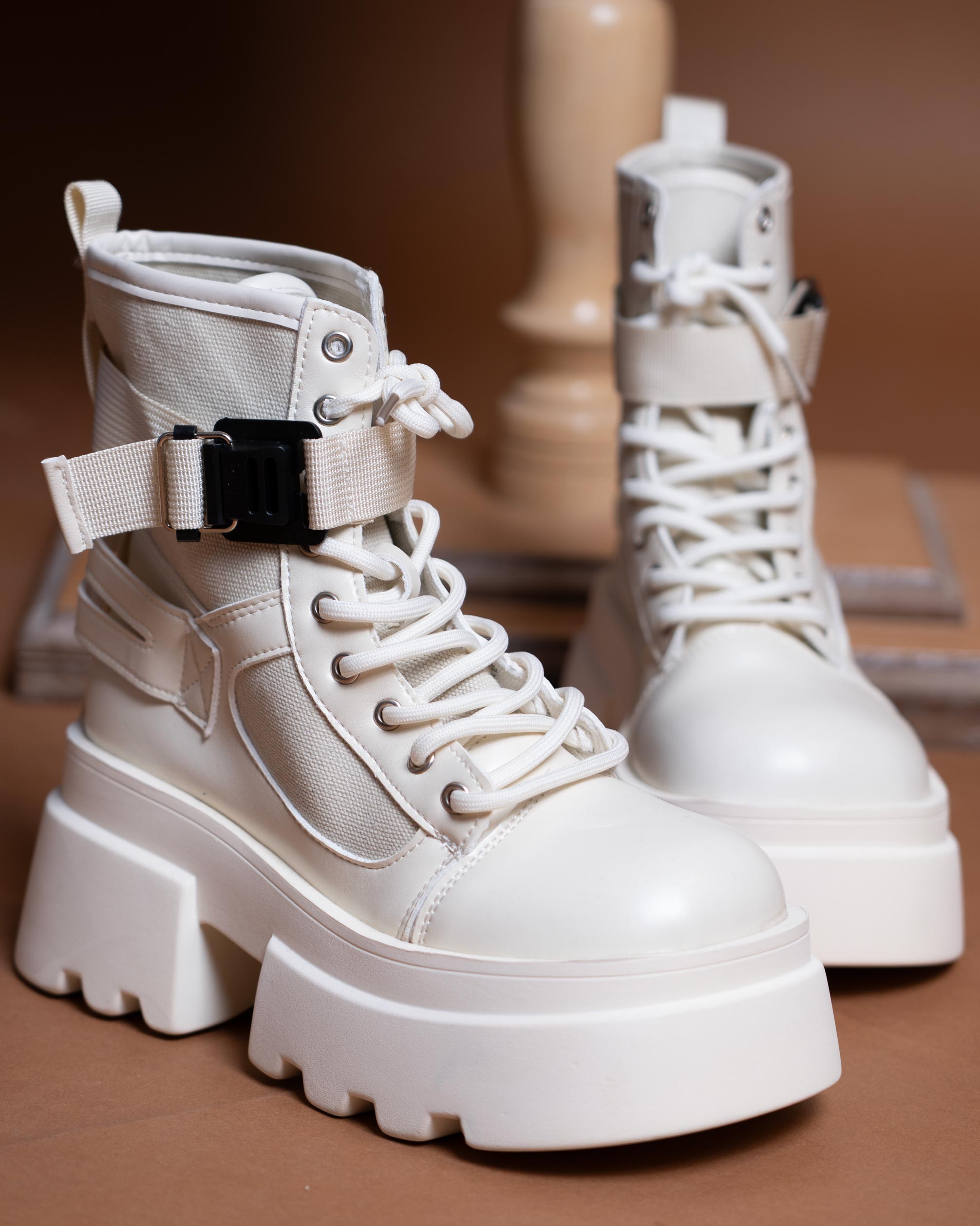 اسپورت سفید